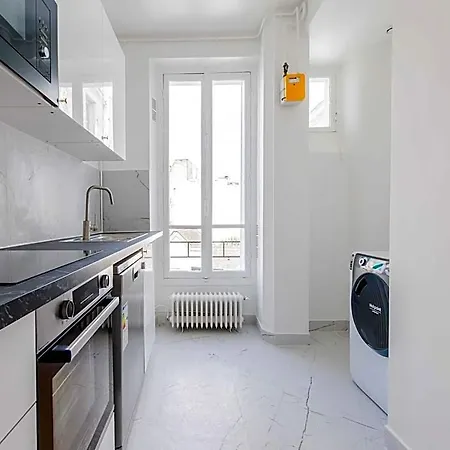 Chic And Welcoming Hotell Paris