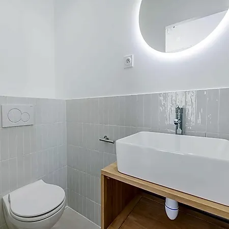 Chic And Welcoming